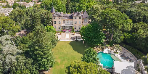 Château de Forbin, at the gateway to the calanques between Cassis and Marseille Reviews, Deals & Photos 2026 - Vrbo