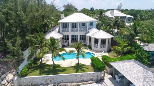 Harbor Island Oceanfront Escape. Private Dock, Heated Pool & Sunset Views.